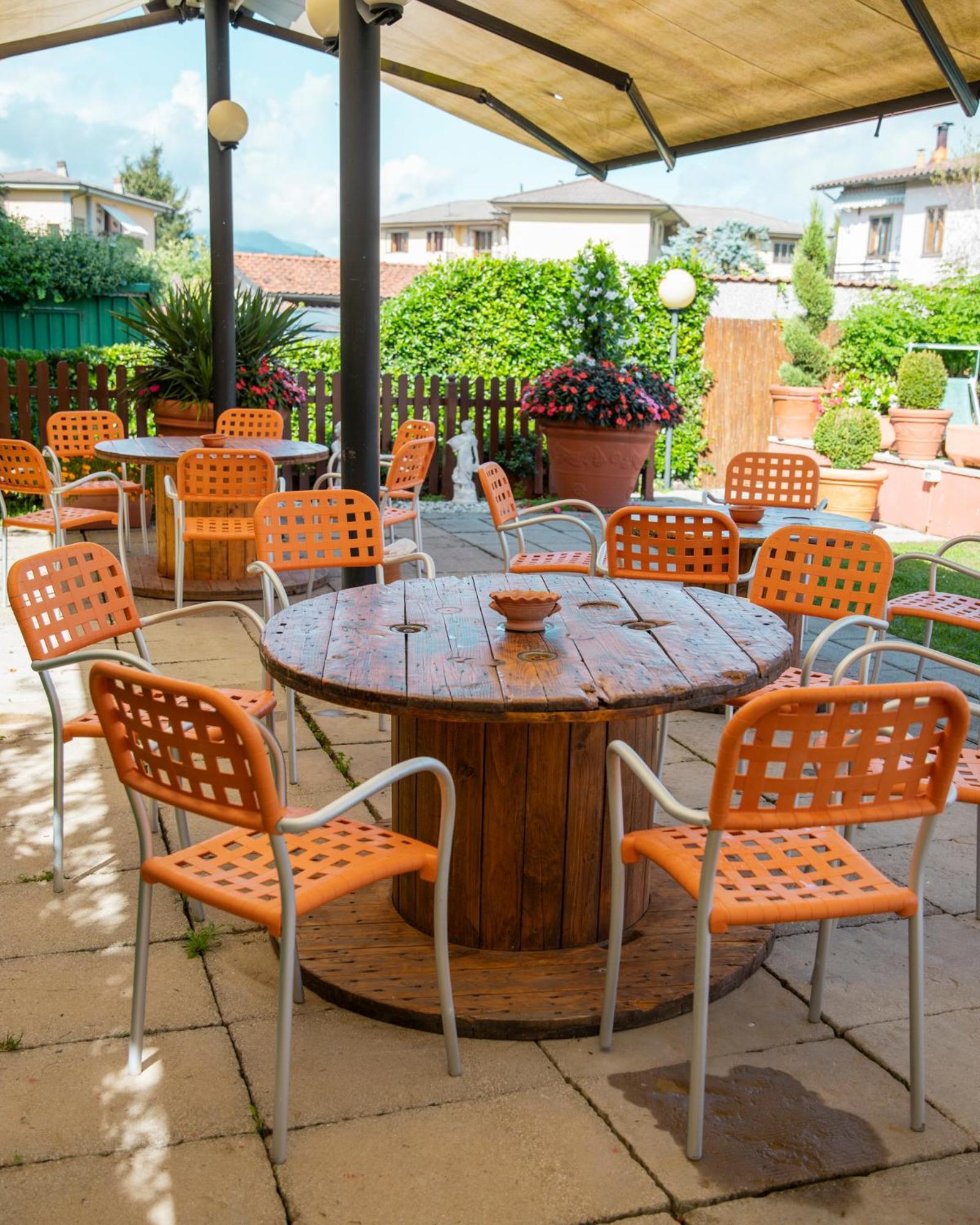 Hotel Ristorante La Lanterna Castelnuovo di Garfagnana Kültér fotó